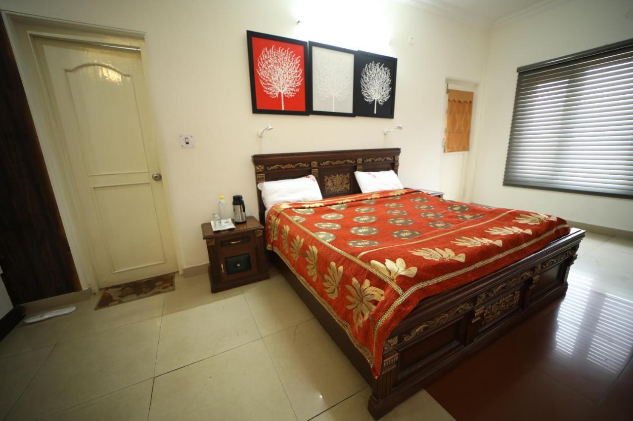 Tehri Club And Resort Chamba  Kültér fotó
